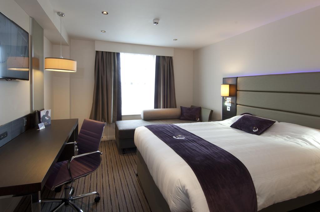 Premier Inn Dundee North Стая снимка