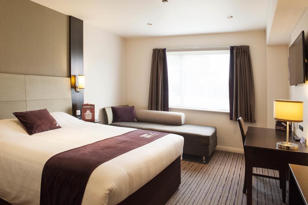 Premier Inn Dundee North Стая снимка